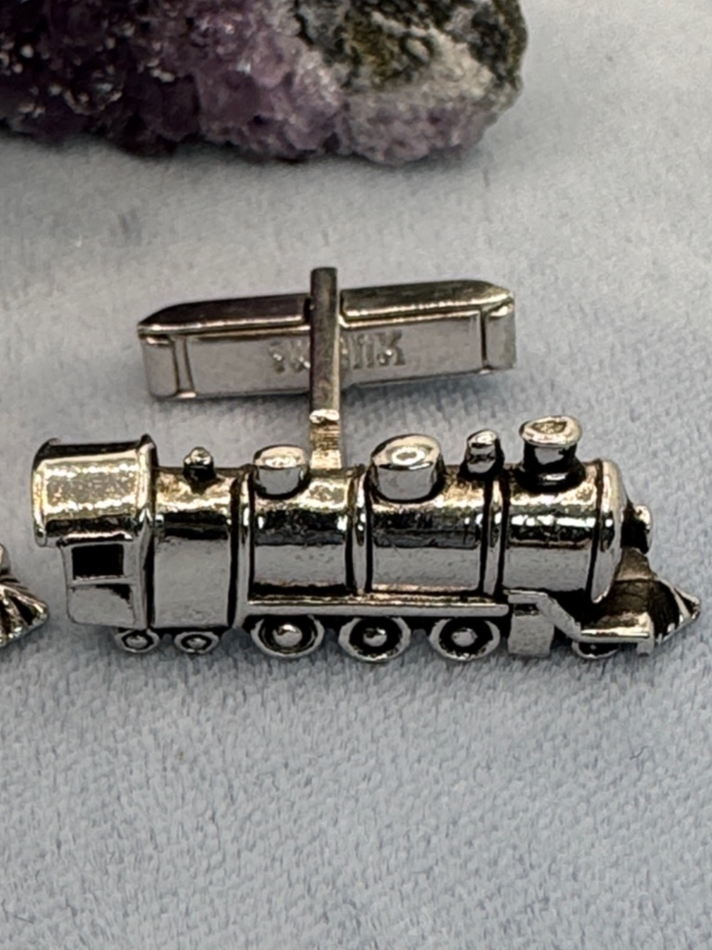 SWANK Vintage Silver-tone Train Engine Cufflinks - Picture 3 of 7